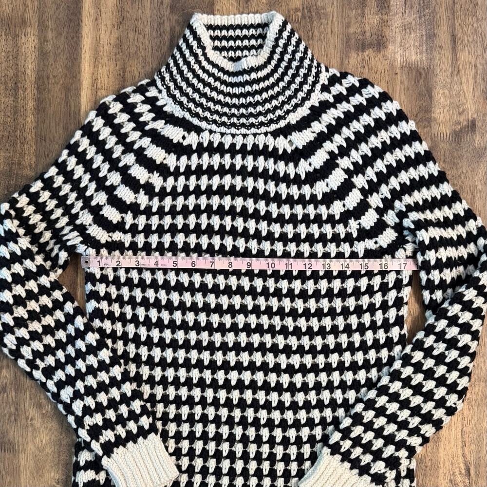 Chunky Knit Wool Blend Sweater Pullover Holiday Black White LOFT Women's Small - Picture 4 of 10